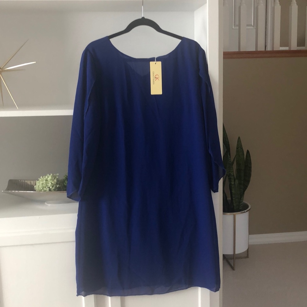 100% polyester lined dress flutter sleeves XL